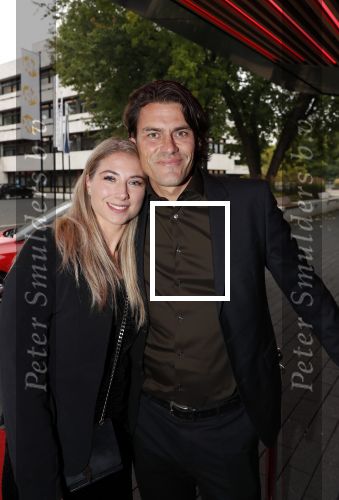 Hilversum 7 oktober 2019
Gala voor breast care foundation in studio 21. Rob Boekema met zijn vriendin