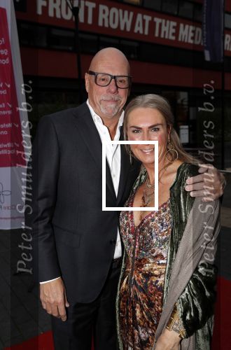 Hilversum 7 oktober 2019
Gala voor breast care foundation in studio 21. Rolf Meter met partner
