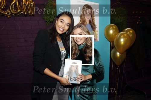 Utrecht 21 oktober 2019
Boekpresentatie Sterre Koning bij de ping pong club. Romy Monteiro krijgt het eerste boek.
