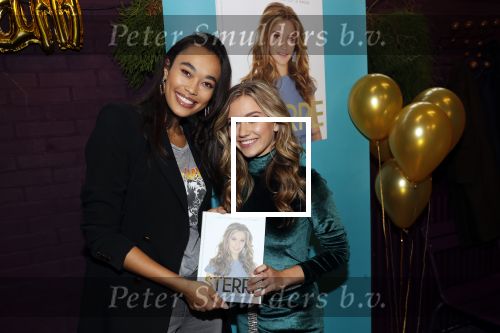 Utrecht 21 oktober 2019
Boekpresentatie Sterre Koning bij de ping pong club. Romy Monteiro krijgt het eerste boek.