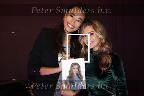 Utrecht 21 oktober 2019
Boekpresentatie Sterre Koning bij de ping pong club. Romy Monteiro krijgt het eerste boek.