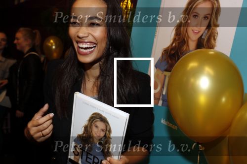 Utrecht 21 oktober 2019
Boekpresentatie Sterre Koning bij de ping pong club. Romy Monteiro krijgt het eerste boek.