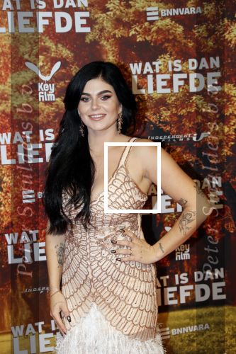 Amsterdam 14 oktober 2019
Premiere Wat is dan liefde in Tuschinski. Roxeanne Hazes kwam met partner Erik Zwennes