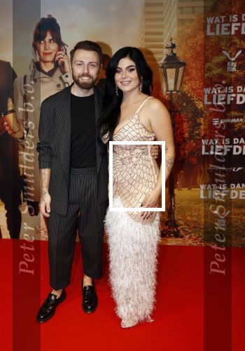 Amsterdam 14 oktober 2019
Premiere Wat is dan liefde in Tuschinski. Roxeanne Hazes kwam met partner Erik Zwennes