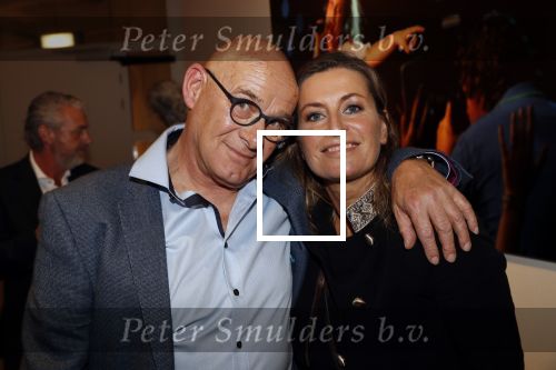 Amstelveen 1 oktober 2019
15 jaar de Esther Vergeer Foundation in het Cobra museum . Er wordt een expositie geopend van 15 fotografen waaronder oa William Rutten Estelle Cruijff Klaasjan v d Weij Patty Brard Isa Hoes Marco Borsato Sacha de Boer Klaas v Kruistem en Edwin Smulders. Anouk Smulders presenteert het en Prinses Margriet is aanwezig.