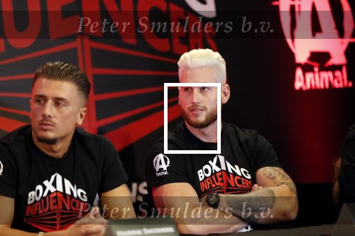 Almere 26 september 2019
Presentatie influencer boxing avond in sportcentrum Almere. Sidney Bout