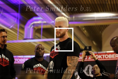 Almere 26 september 2019
Presentatie influencer boxing avond in sportcentrum Almere. Sidney Bout