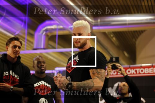Almere 26 september 2019
Presentatie influencer boxing avond in sportcentrum Almere. Sidney Bout