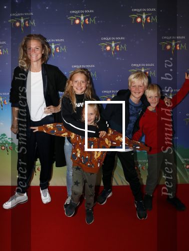 Den Haag 13 september 2019
Premiere Cirque du Soleil op het malieveld in Den Haag. Sophie Hilbrand met haar kinderen en vriendjes