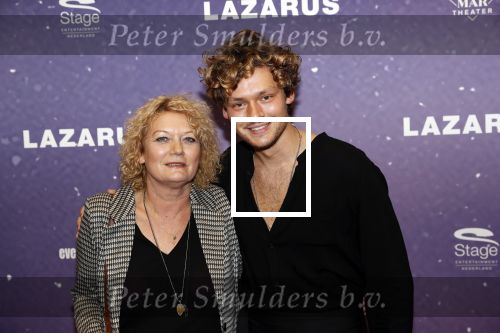 Amsterdam 13 oktober 2019
Premiere Lazarus in het deLamar theater. Soy Kroon kwam met zijn moeder