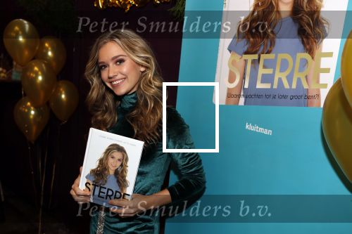 Utrecht 21 oktober 2019
Boekpresentatie Sterre Koning bij de ping pong club. Romy Monteiro krijgt het eerste boek.