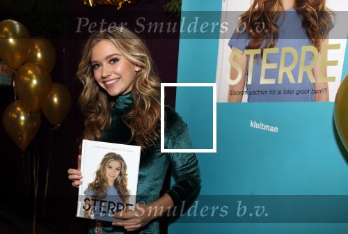 Utrecht 21 oktober 2019
Boekpresentatie Sterre Koning bij de ping pong club. Romy Monteiro krijgt het eerste boek.