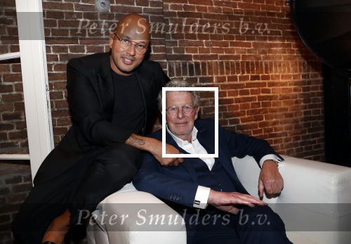 Naarden 31 oktober 2019
50 jaar Jan des Bouvrie als ontwerper werkzaam. Feest is in het Arsenaal.
