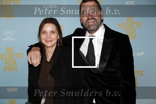 Amsterdam 7 oktober 2019
Premiere de belofte van Pisa in Tuschinski. Theo Maassen met zij partner