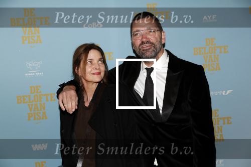 Amsterdam 7 oktober 2019
Premiere de belofte van Pisa in Tuschinski. Theo Maassen met zij partner