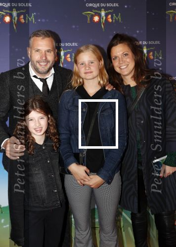 Den Haag 13 september 2019
Premiere Cirque du Soleil op het malieveld in Den Haag.
Tijl Beckand met zijn kinderen en vriendin
