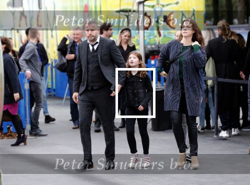 Den Haag 13 september 2019
Premiere Cirque du Soleil op het malieveld in Den Haag.
Tijl Beckand met zijn kinderen en vriendin