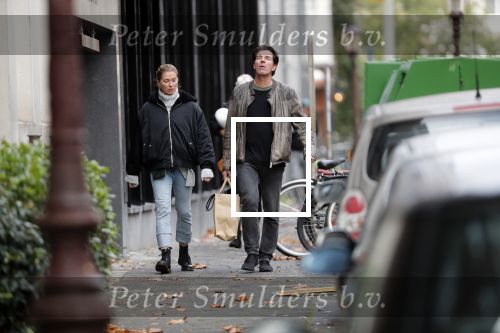 Amsterdam 4 november 2019
Twan Huys aan het winkelen met zijn vrouw