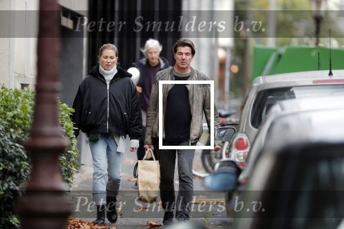 Amsterdam 4 november 2019
Twan Huys aan het winkelen met zijn vrouw