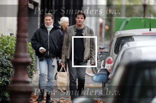 Amsterdam 4 november 2019
Twan Huys aan het winkelen met zijn vrouw