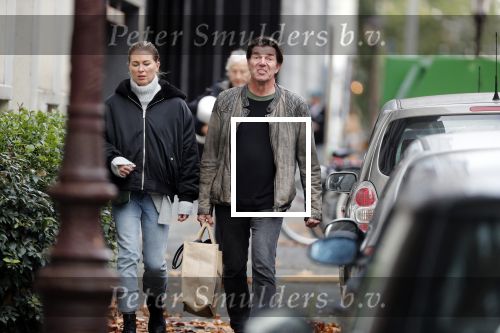 Amsterdam 4 november 2019
Twan Huys aan het winkelen met zijn vrouw