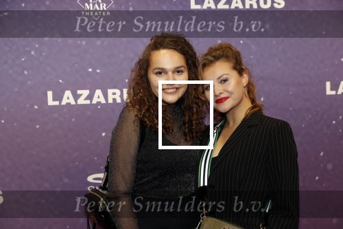 Amsterdam 13 oktober 2019
Premiere Lazarus in het deLamar theater. Vajen v d Bosch kwam met haar zus