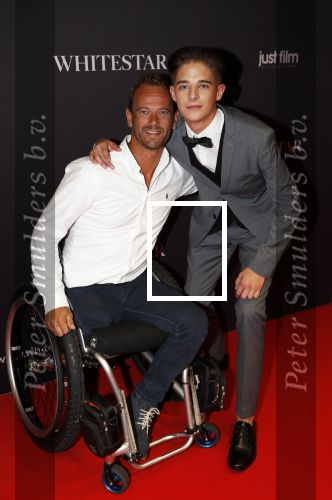 Amsterdam 8 oktober 2019
Premiere Whitestar met Britt Dekker. Valentijn Ave met zijn vader