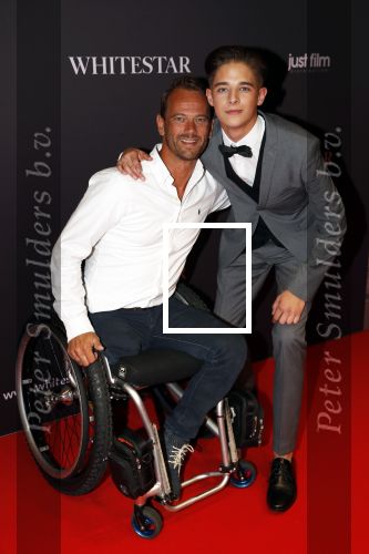 Amsterdam 8 oktober 2019
Premiere Whitestar met Britt Dekker. Valentijn Ave met zijn vader