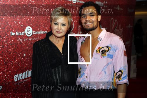 Amsterdam 11 november 2019
Premiere Kinky boots in theater de Meervaart. Vera mann met â€¦