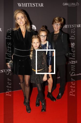 Amsterdam 8 oktober 2019
Premiere Whitestar met Britt Dekker.
Wendy v Dijk kwam met haar moeder en dochter Lizzy