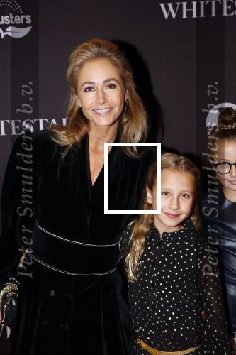 Amsterdam 8 oktober 2019
Premiere Whitestar met Britt Dekker.
Wendy v Dijk kwam met haar moeder en dochter Lizzy