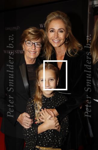 Amsterdam 8 oktober 2019
Premiere Whitestar met Britt Dekker.
Wendy v Dijk kwam met haar moeder en dochter Lizzy
