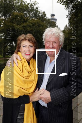 Rotterdam 14 oktober 2019
Surprise feestje voor Gerard Cox. Willibrord Frequin met zijn vriendin
