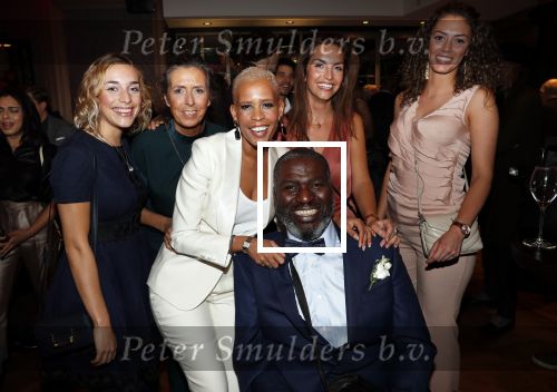 Amsterdam 3 november 2019
Boekpresentatie Yce Sidibeh in hotel 27 . Yce met haar Familie
