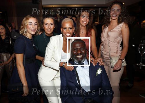 Amsterdam 3 november 2019
Boekpresentatie Yce Sidibeh in hotel 27 . Yce met haar Familie