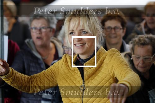 Boekel 19 oktober 2019
Meerdere boeren van boer zoekt vrouw stan op een mini markt in de stallen van Boerin Steffi. Ook Yvon Jaspers kwam met haar moeder en tantes een kijkje nemen.