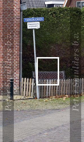 Dronrijp 29 oktober 2020
Het Graf van Aart Staartjes . Zijn huis staat tegen over de kerk.