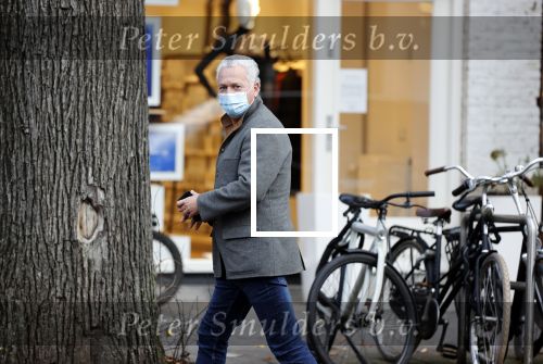 Amsterdam 19 oktober 2020
Bram Moszkowicz met zijn zoon Nathan in Amsterdam Zuid