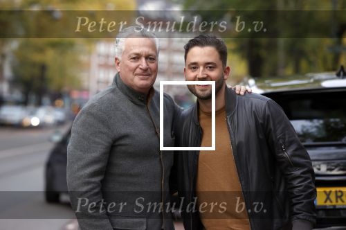 Amsterdam 19 oktober 2020
Bram Moszkowicz met zijn zoon Nathan in Amsterdam Zuid
