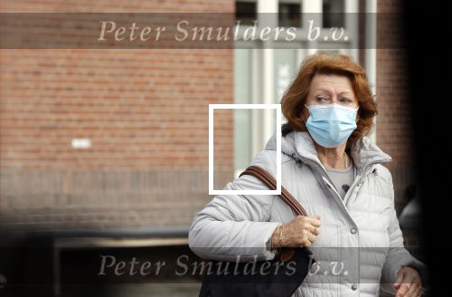 Amsterdam 5 november 2020
Bruni Heinke op weg naar de DC klinieken in Amsterdam zuid.