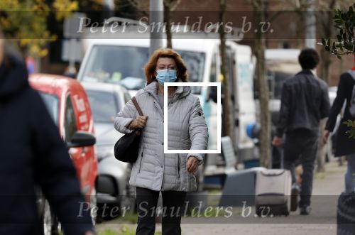 Amsterdam 5 november 2020
Bruni Heinke op weg naar de DC klinieken in Amsterdam zuid.