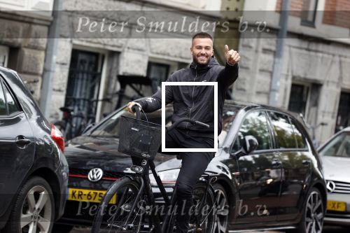 Amsterdam 21 oktober 2020
Dave Roelvink op de fiets in Amsterdam