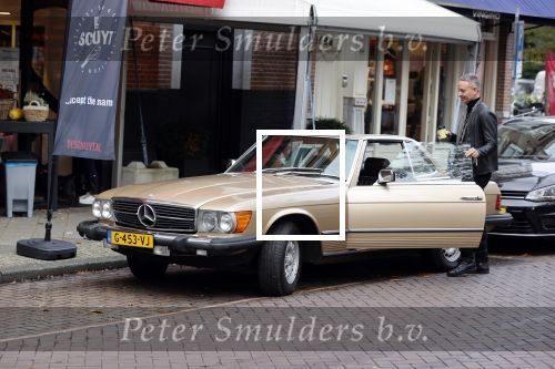 Amsterdam 5 november 2020
Eric Kuster in zijn oldtimer Mercedes in de cornelis schuytstraat