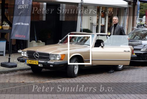 Amsterdam 5 november 2020
Eric Kuster in zijn oldtimer Mercedes in de cornelis schuytstraat