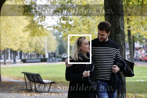Amsterdam 15 oktober 2020
Eva Jinek en haar vriend Dexter van der Voorn wandelend in Amsterdam zuid