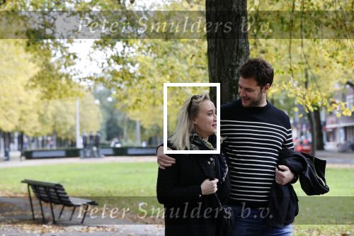 Amsterdam 15 oktober 2020
Eva Jinek en haar vriend Dexter van der Voorn wandelend in Amsterdam zuid