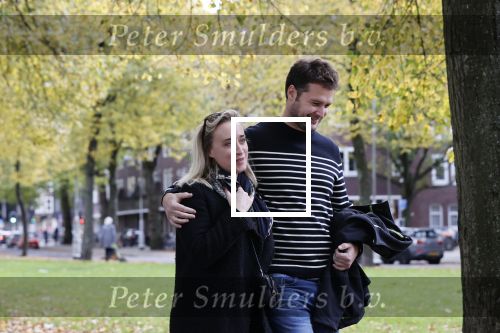 Amsterdam 15 oktober 2020
Eva Jinek en haar vriend Dexter van der Voorn wandelend in Amsterdam zuid