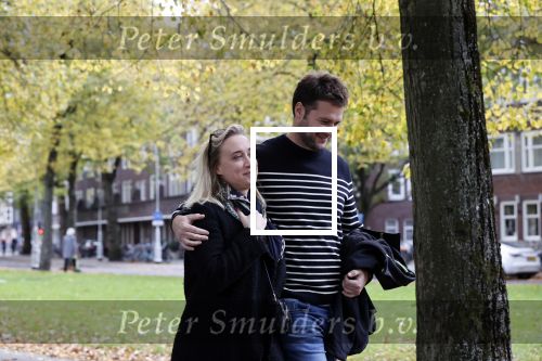 Amsterdam 15 oktober 2020
Eva Jinek en haar vriend Dexter van der Voorn wandelend in Amsterdam zuid