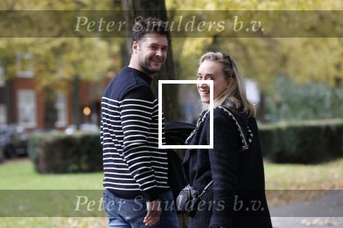 Amsterdam 15 oktober 2020
Eva Jinek en haar vriend Dexter van der Voorn wandelend in Amsterdam zuid
