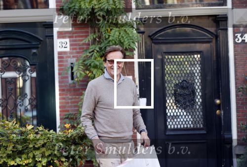 Den Haag 7 november 2020
Fran Jansen bij zijn huis .